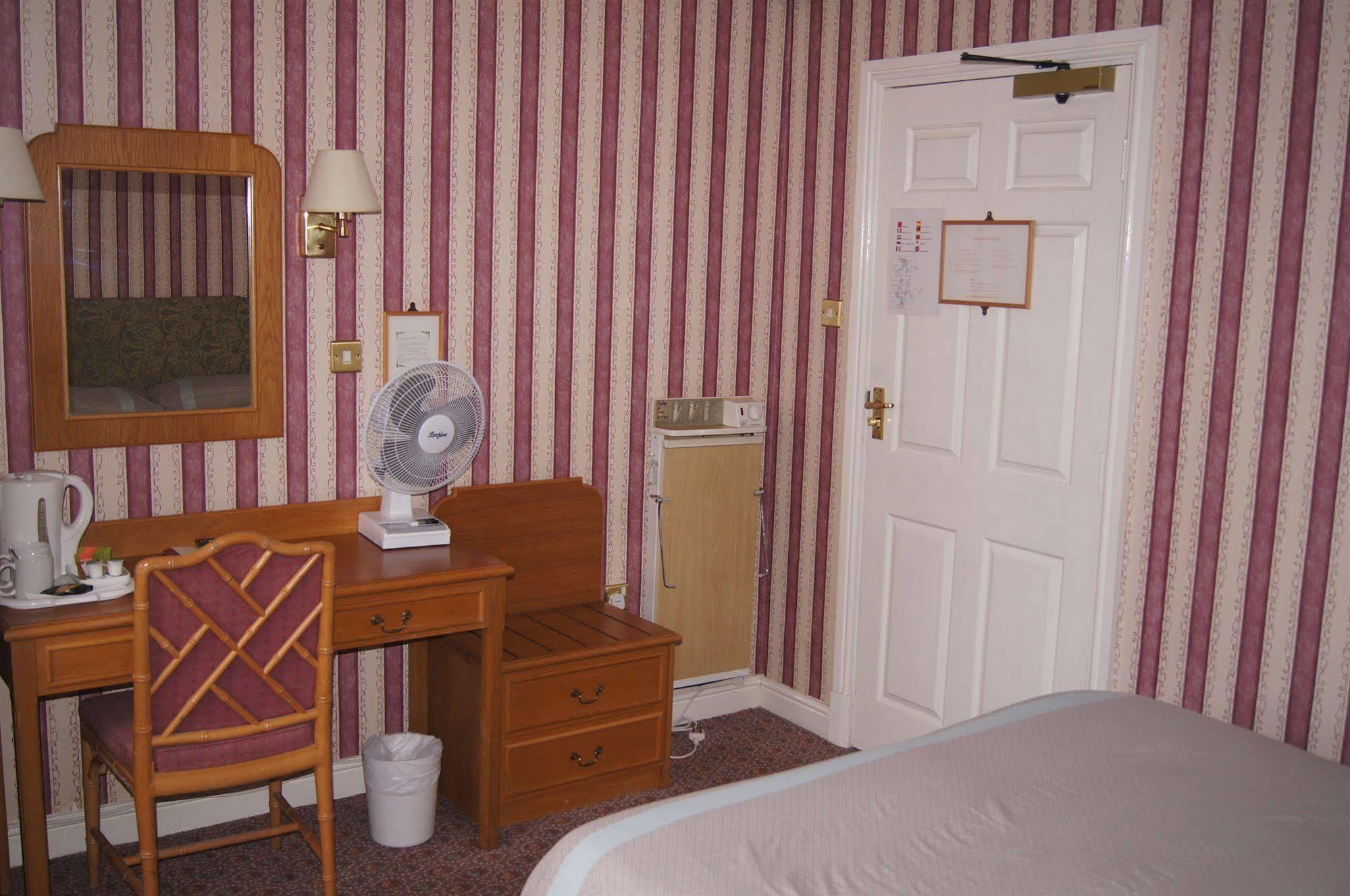 Castle Hotel Tamworth Buitenkant foto